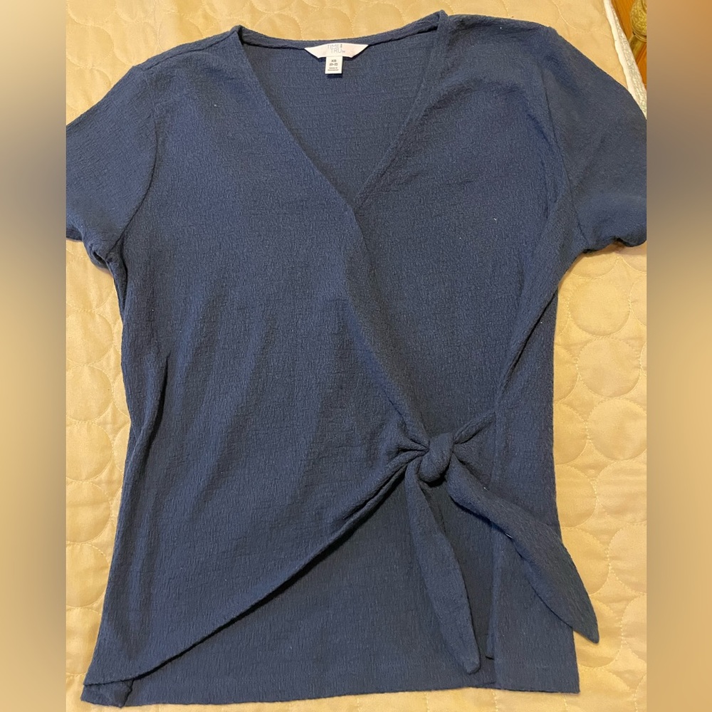 Top shirt sleeves